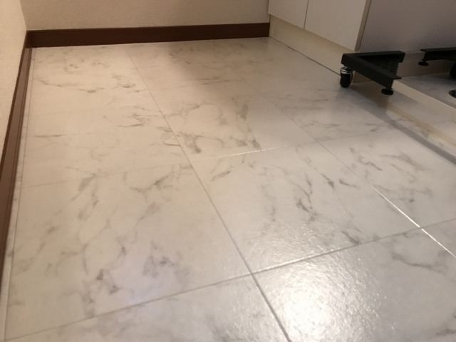 洗面台　クッションフロア|[公式]名古屋リフォーム|名古屋リフォームは名古屋市・日進市・春日井市のおしゃれなリフォーム＆リノベーション専門会社です